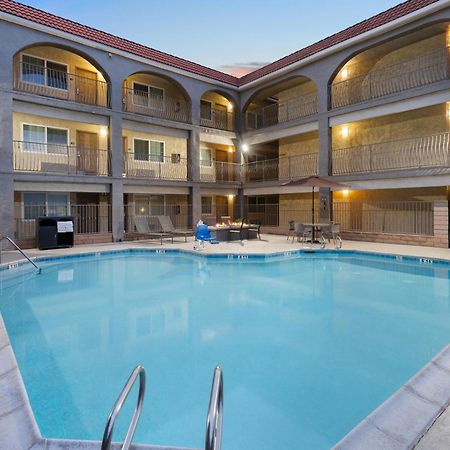 Best Western San Diego/Miramar Hotel Екстериор снимка