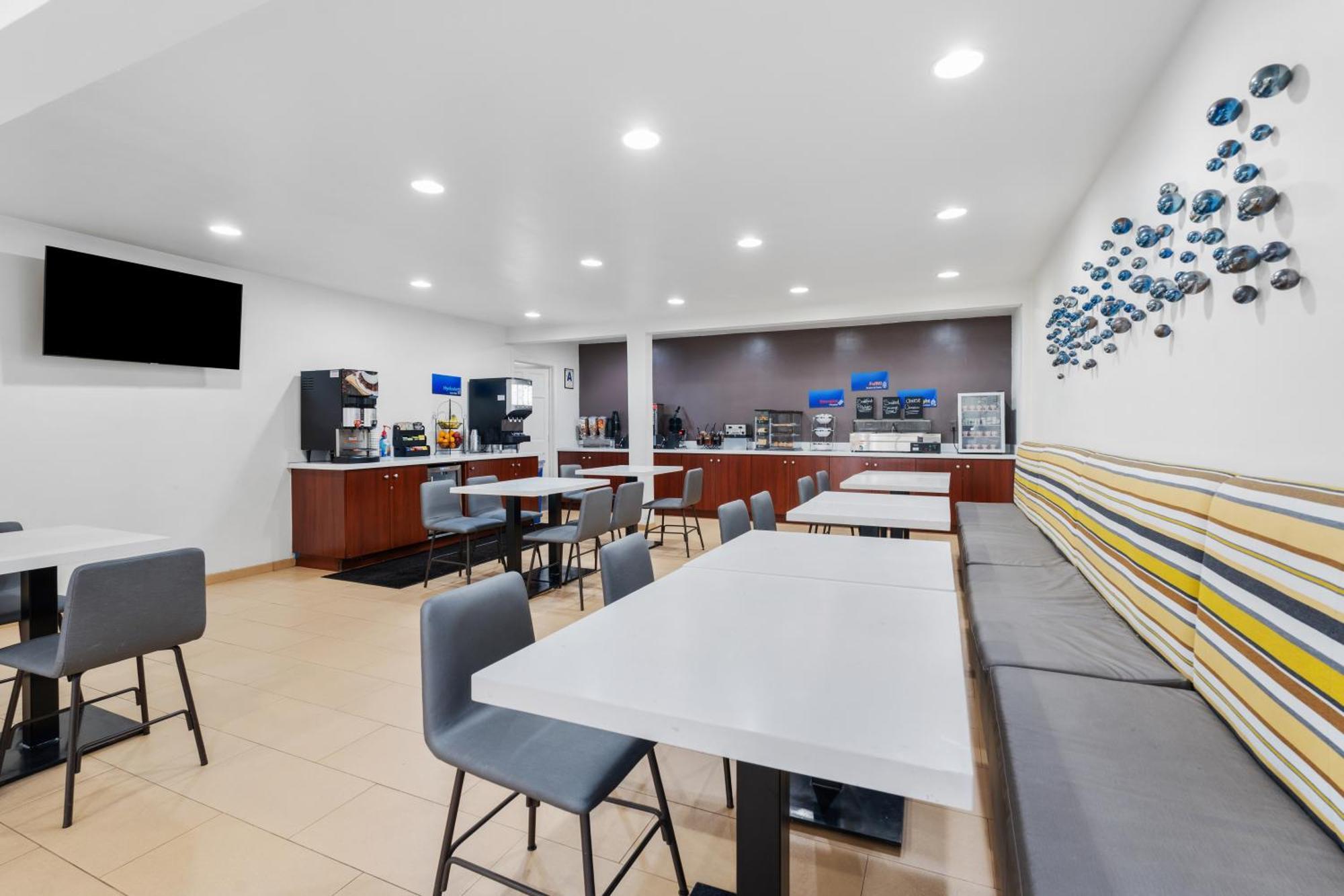 Best Western San Diego/Miramar Hotel Екстериор снимка